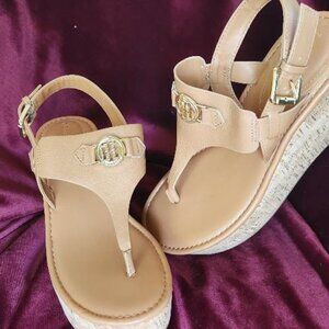 Tommy Hilfiger tan leather cork platform Wedge Sandals sz 8M  Style TWIELA-M
